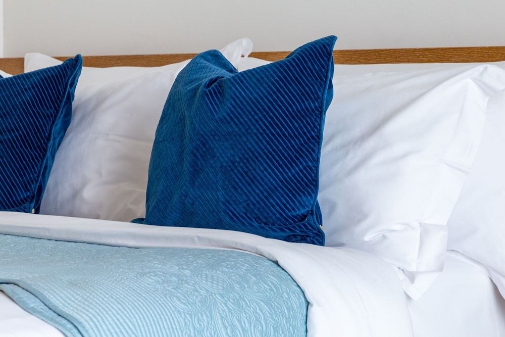 undefined Exclusive 2BR Sky Villa In The Five - JVC 6