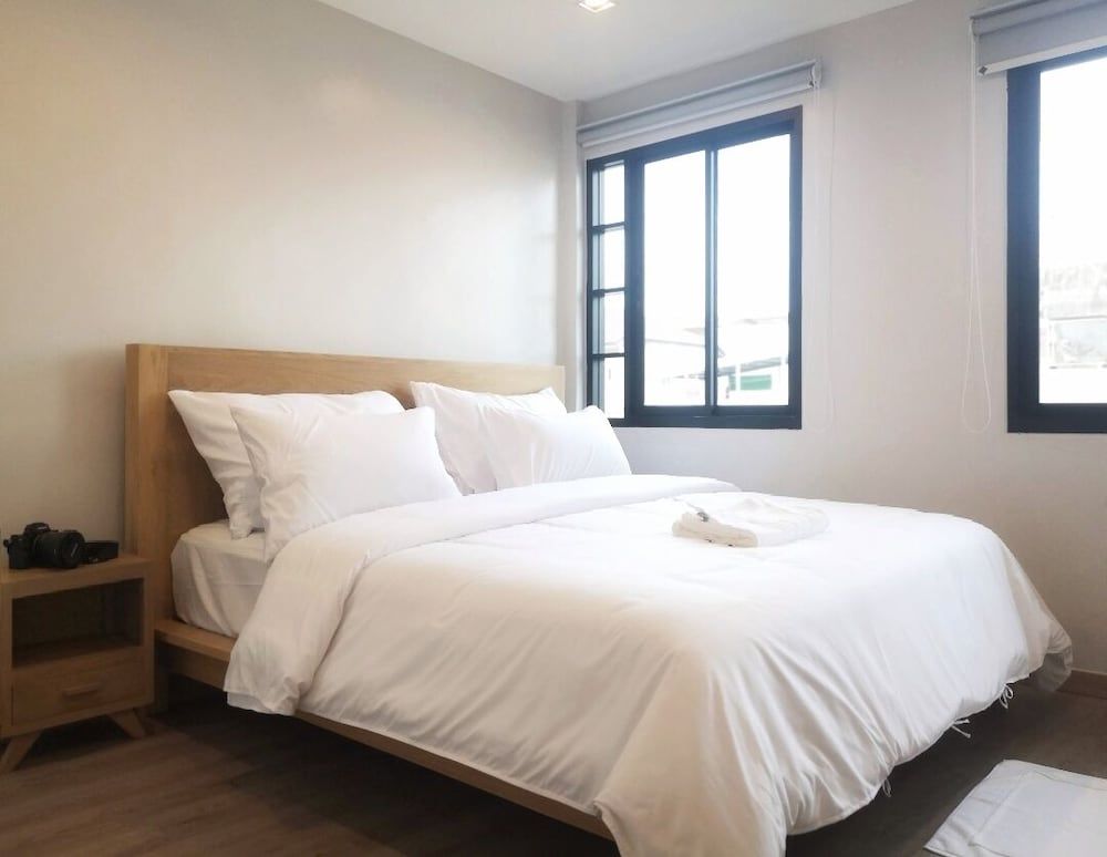 undefined YakThai Poshtel 3