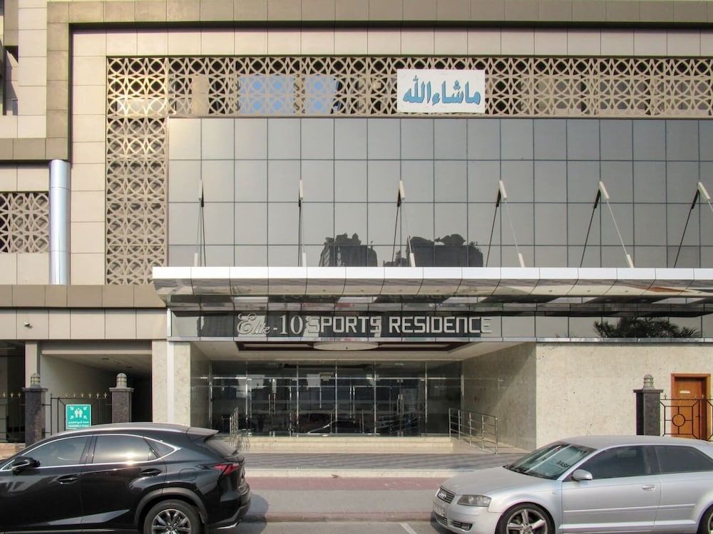 undefined Premier Studio in Sports City w/ Golf Course View!