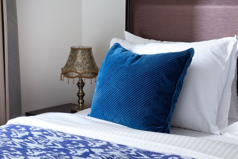 undefined Premier Studio in Sports City w/ Golf Course View! 5