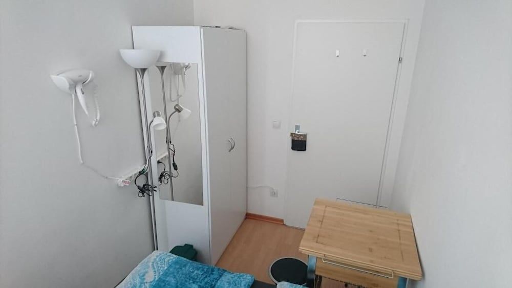ABAI Hostel Double Room, Shared Bathroom 5