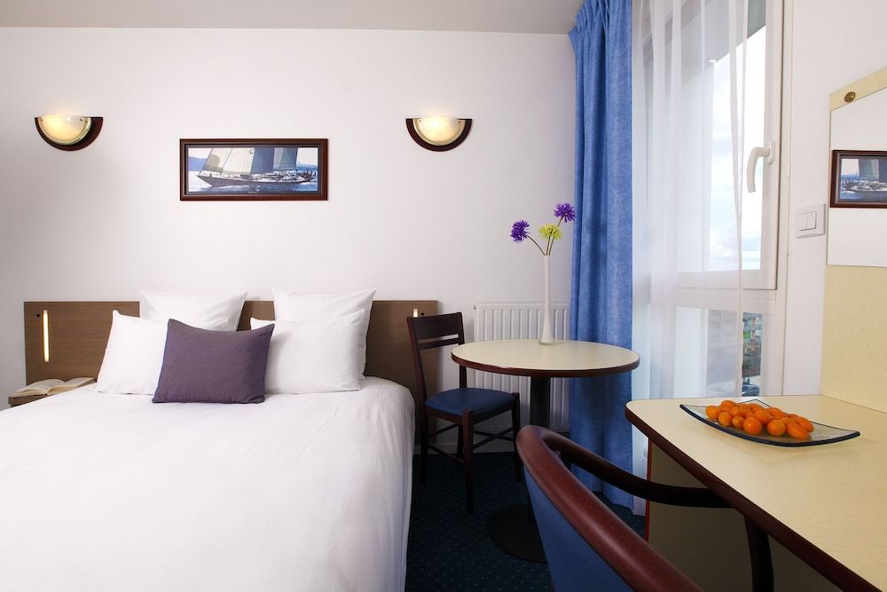 Studio, Double Bed