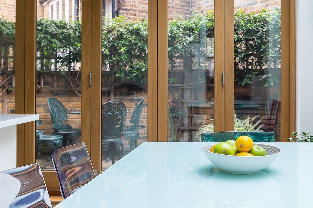 undefined JOIVY Stunning 3 bed House Close to Westfield 4