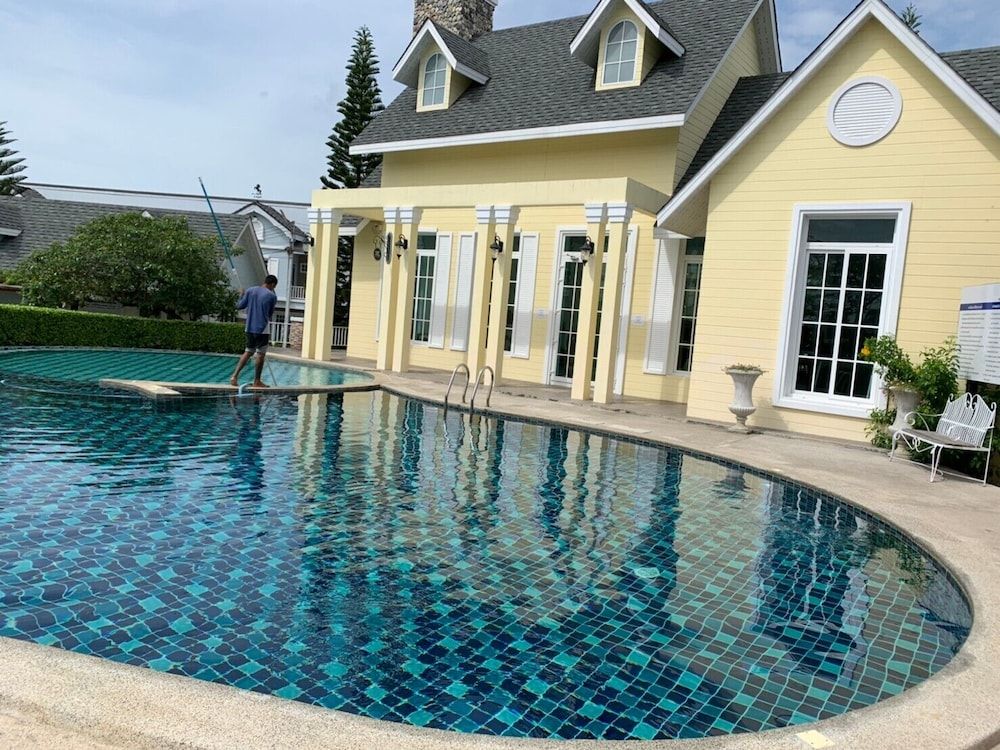 undefined Bristol Park by 3 Angels 4