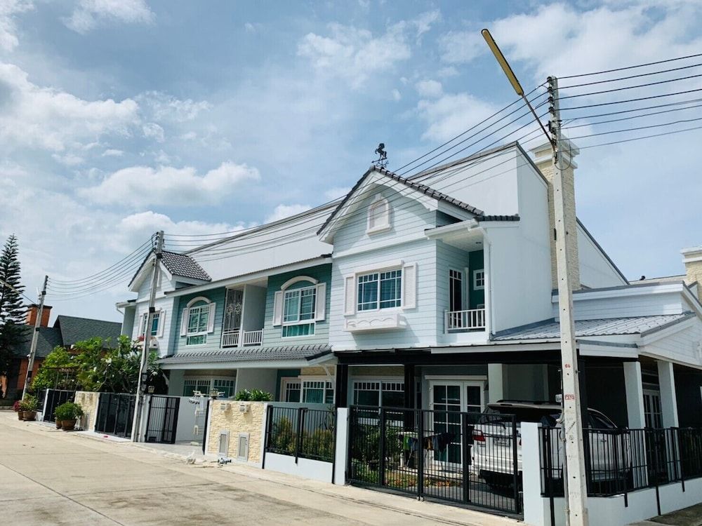 undefined Bristol Park by 3 Angels 2