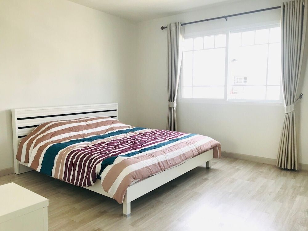 undefined Bristol Park by 3 Angels 8