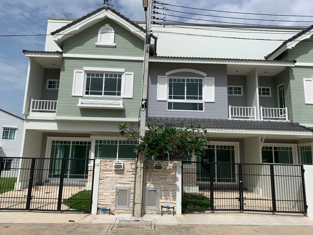 undefined Bristol Park by 3 Angels 7