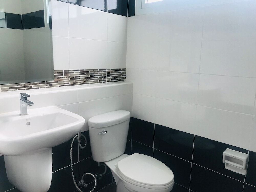 Bristol Park by 3 Angels Townhome, 3 Bedrooms, Pool Access 13