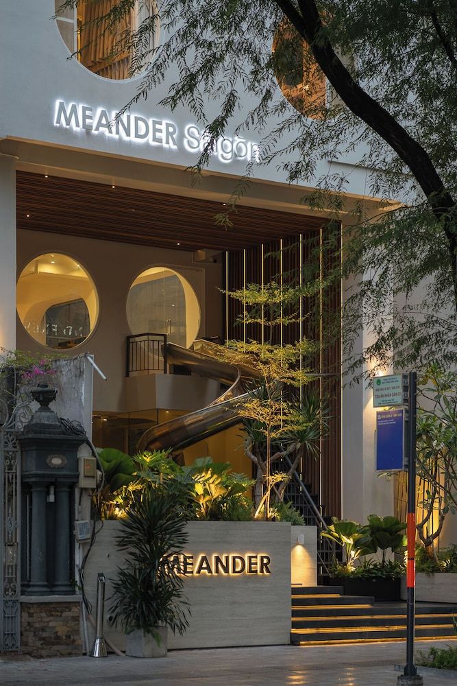 undefined MEANDER Saigon 4