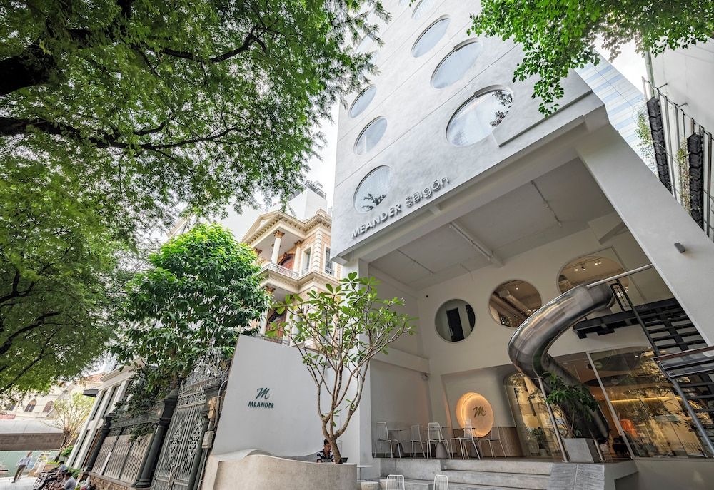 undefined MEANDER Saigon 6