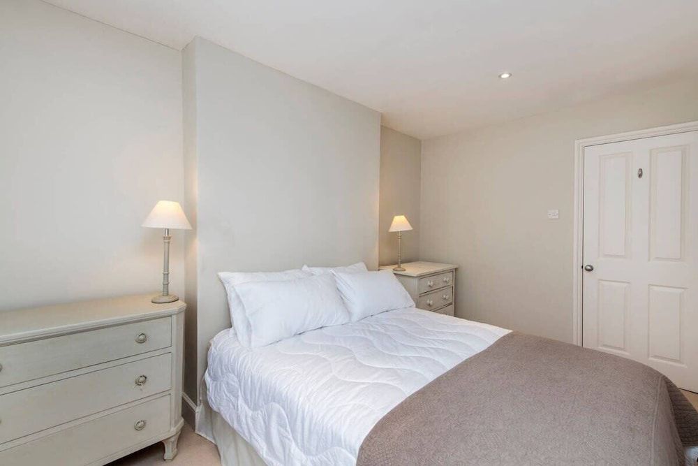 undefined Delightful 2-bed Home, Fulham 10