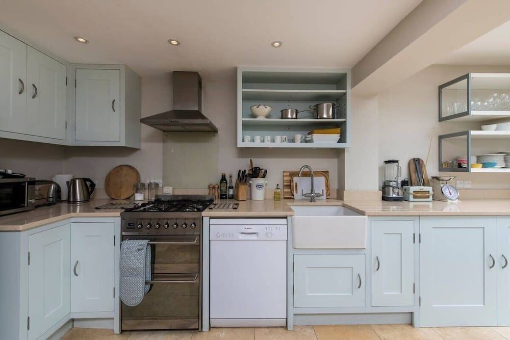 undefined Delightful 2-bed Home, Fulham 5