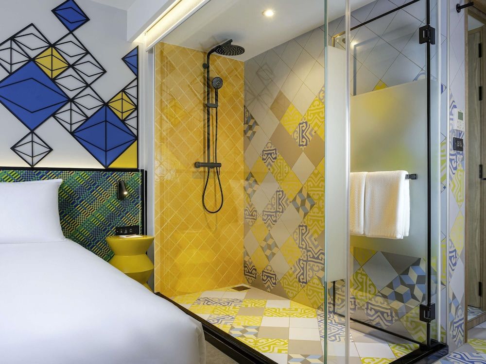 ibis Styles Bangkok Silom Superior Room, 2 Twin Beds 3