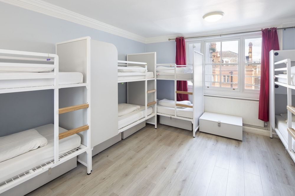 Bed in 10-Bed Mixed Dormitory Ensuite