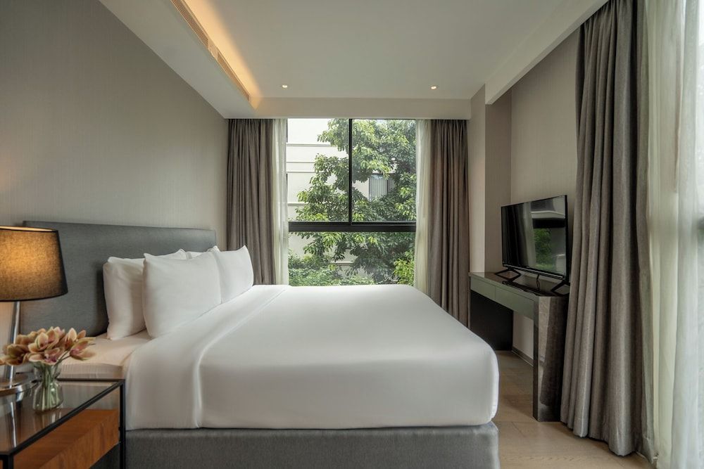 Walton Suites Sukhumvit Deluxe - Two Bedroom Suite 3