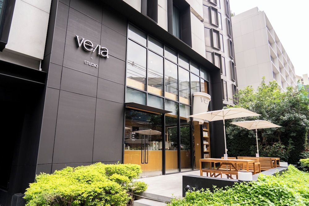 undefined Walton Suites Sukhumvit 6