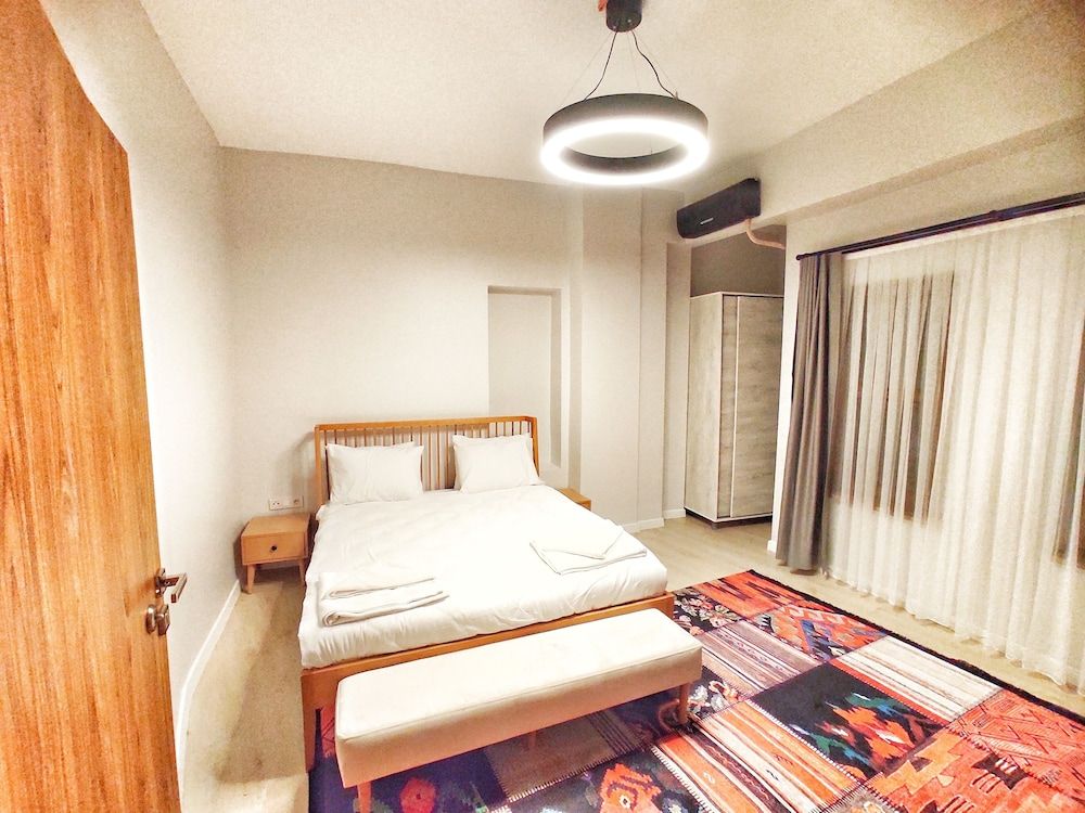 undefined Million Old City Apartment 7