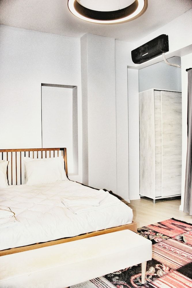 undefined Million Old City Apartment 6