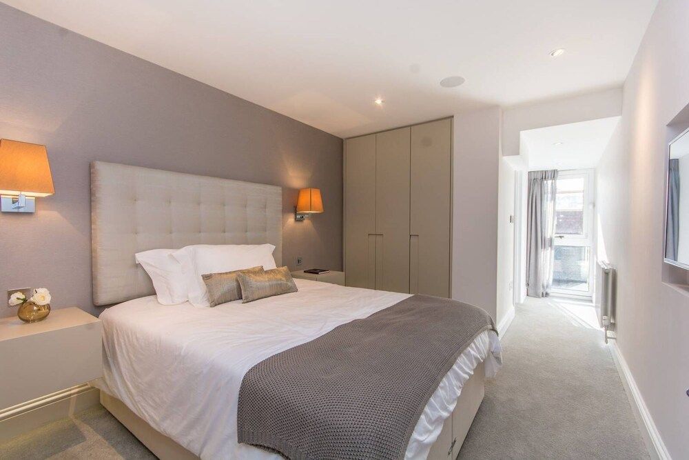 undefined Wellington Court Aprtments st John Wood 3