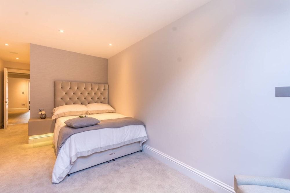 undefined Wellington Court Aprtments st John Wood 6