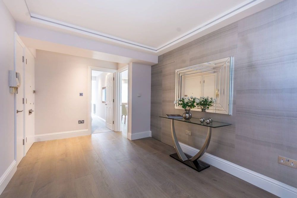 undefined Wellington Court Aprtments st John Wood 4