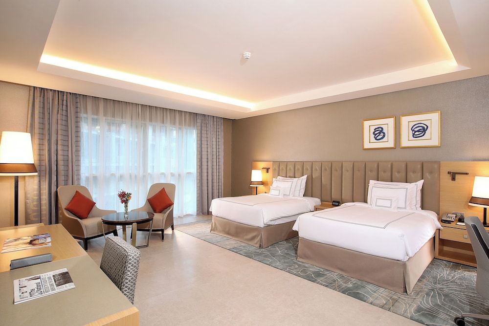 undefined Grand Cosmopolitan Hotel 5