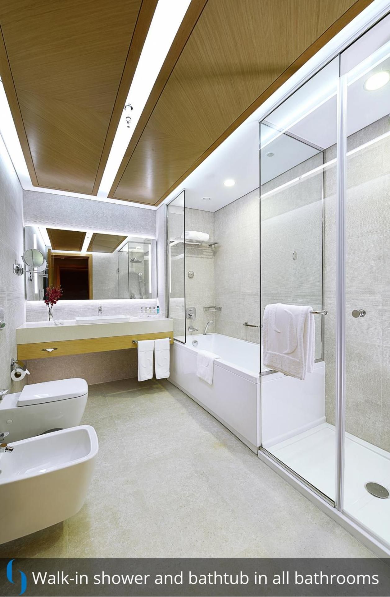 undefined Grand Cosmopolitan Hotel 7