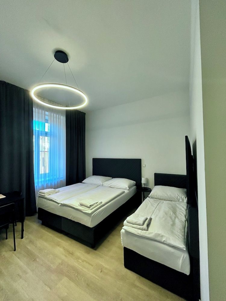 undefined Figaro Suites 9