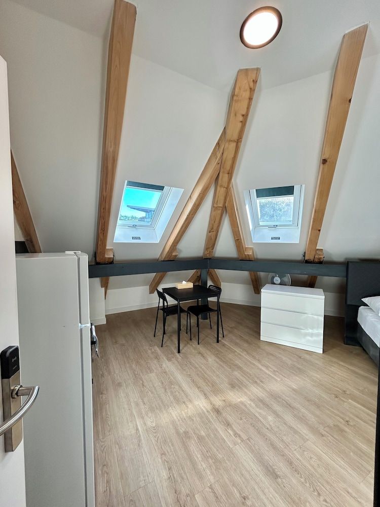 Figaro Suites Junior Suite 19