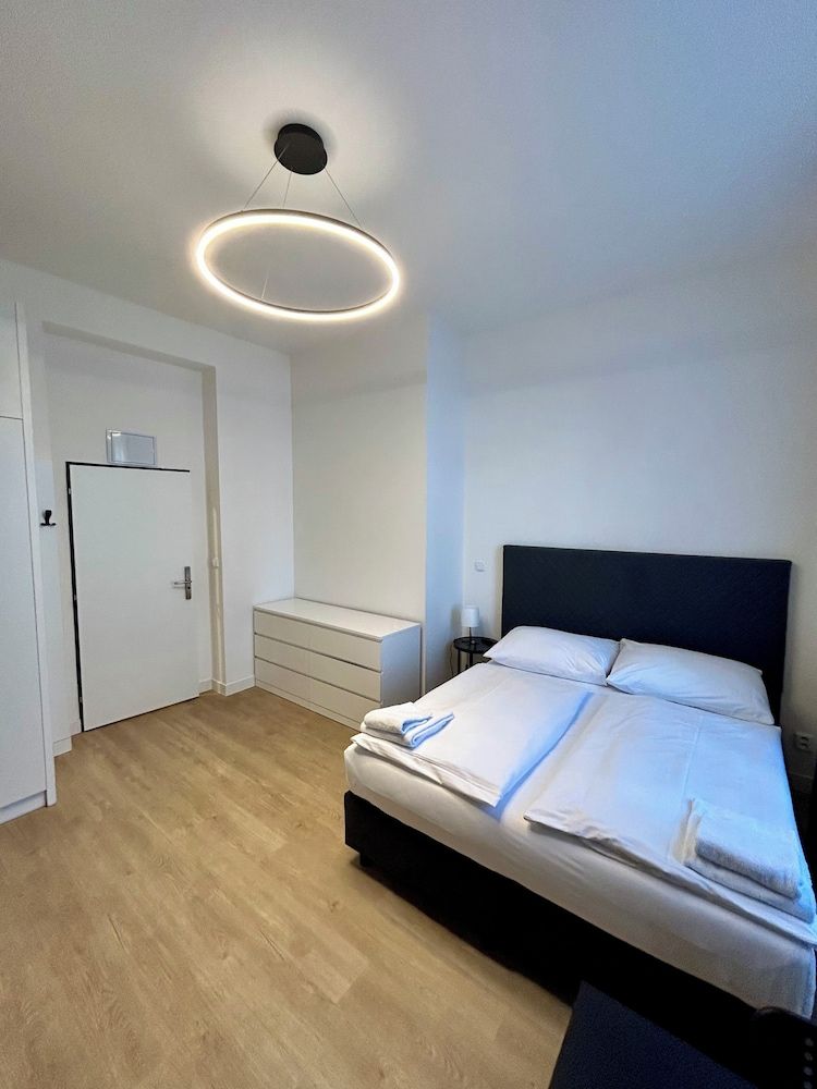 Figaro Suites Junior Suite 9