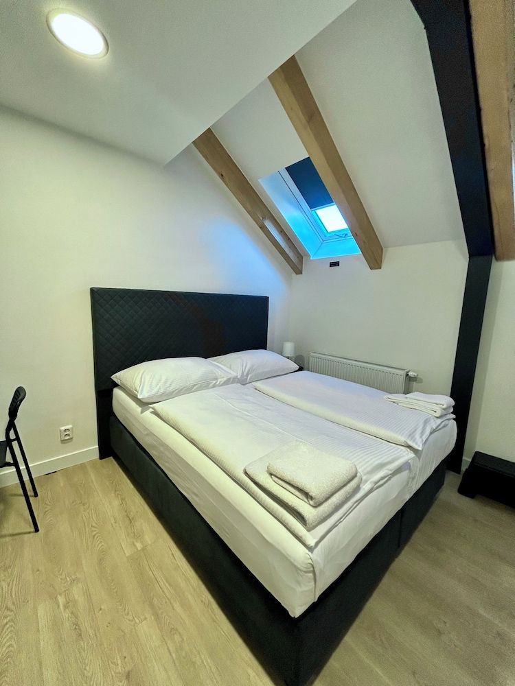 Figaro Suites Junior Suite 5