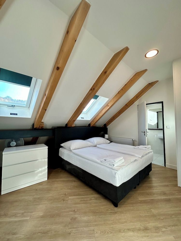 Figaro Suites Junior Suite 3