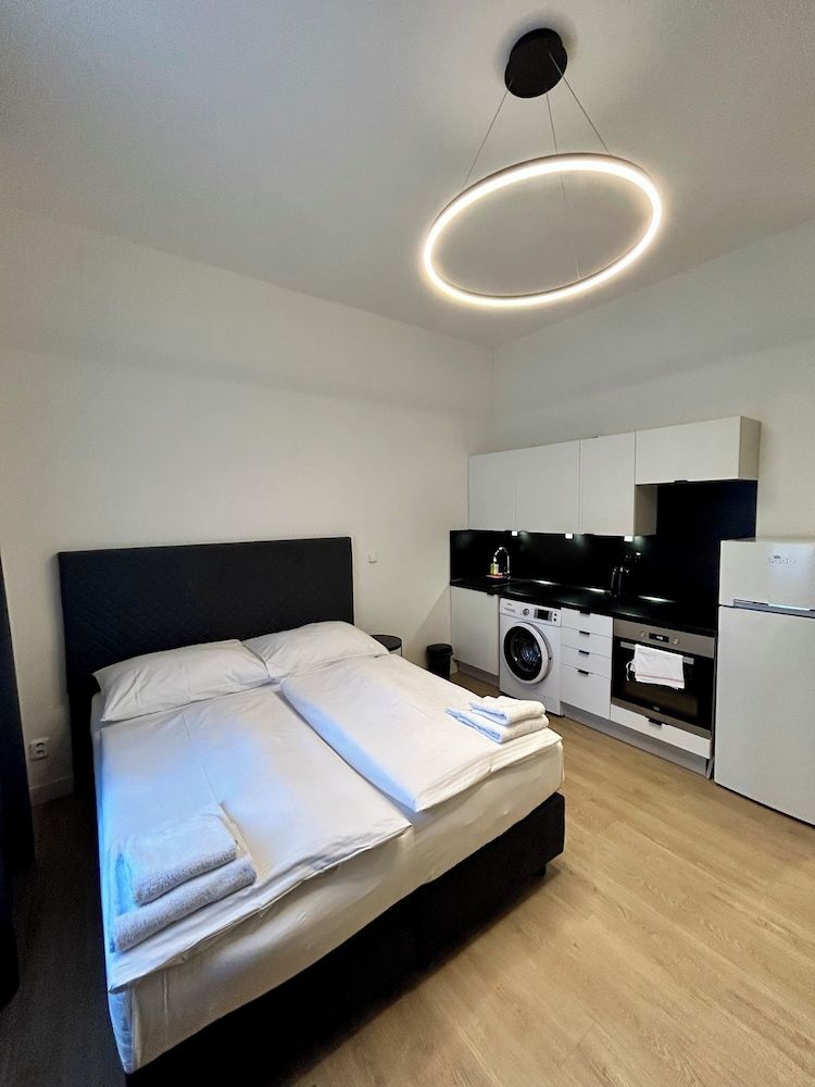 undefined Figaro Suites 7