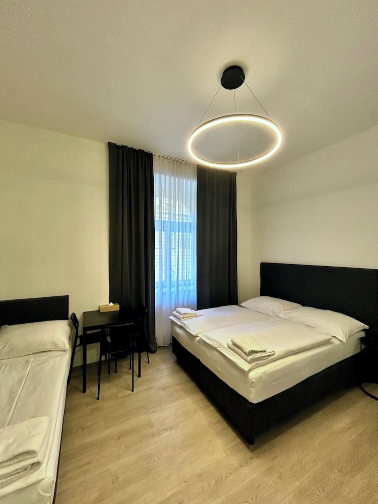 undefined Figaro Suites 4