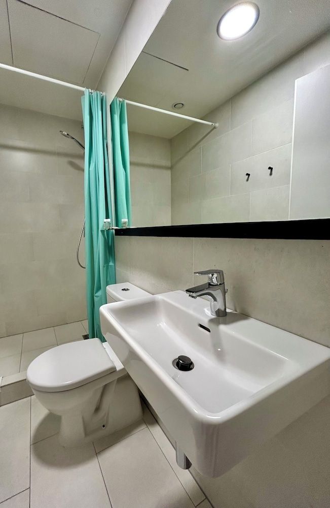 Figaro Suites Junior Suite 12