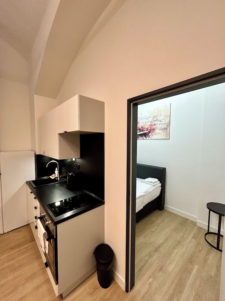 Figaro Suites Junior Suite 18