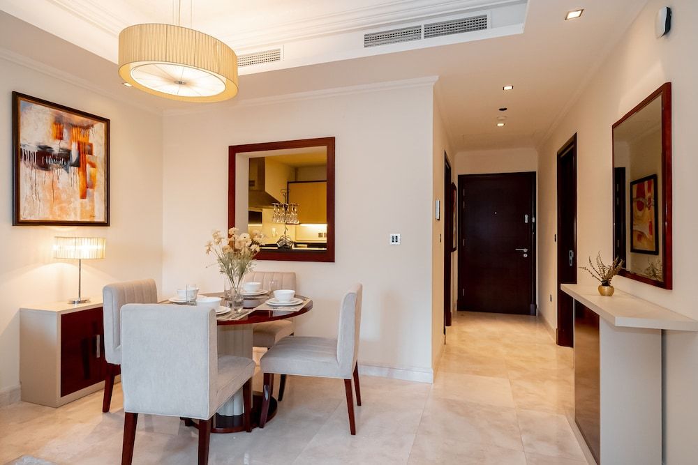 undefined Luton Vacation Homes Grandeur Residence 9