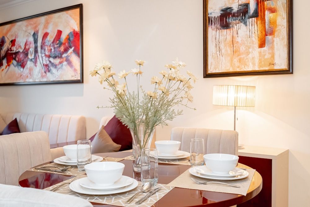 undefined Luton Vacation Homes Grandeur Residence 10