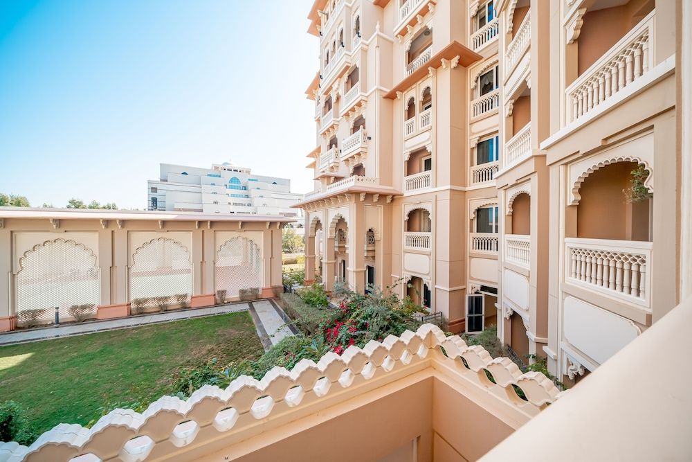 undefined Luton Vacation Homes Grandeur Residence 2