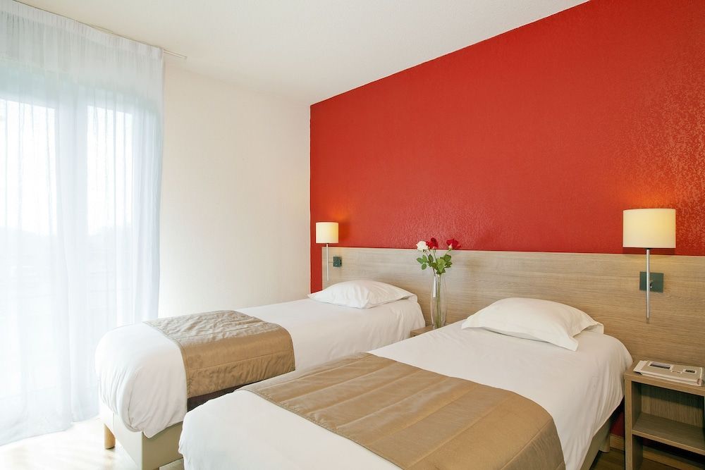 Séjours & Affaires Gex Les Rives du Leman Studio, Mountain View 2