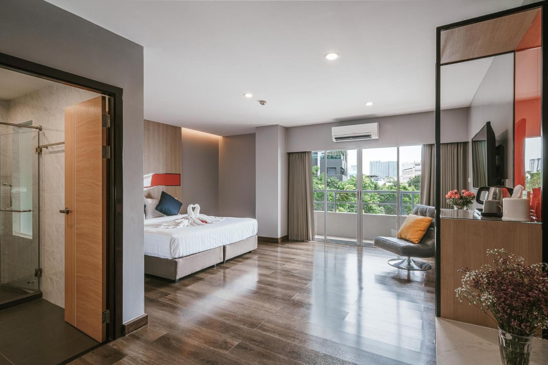 undefined Season Place Hotel 7