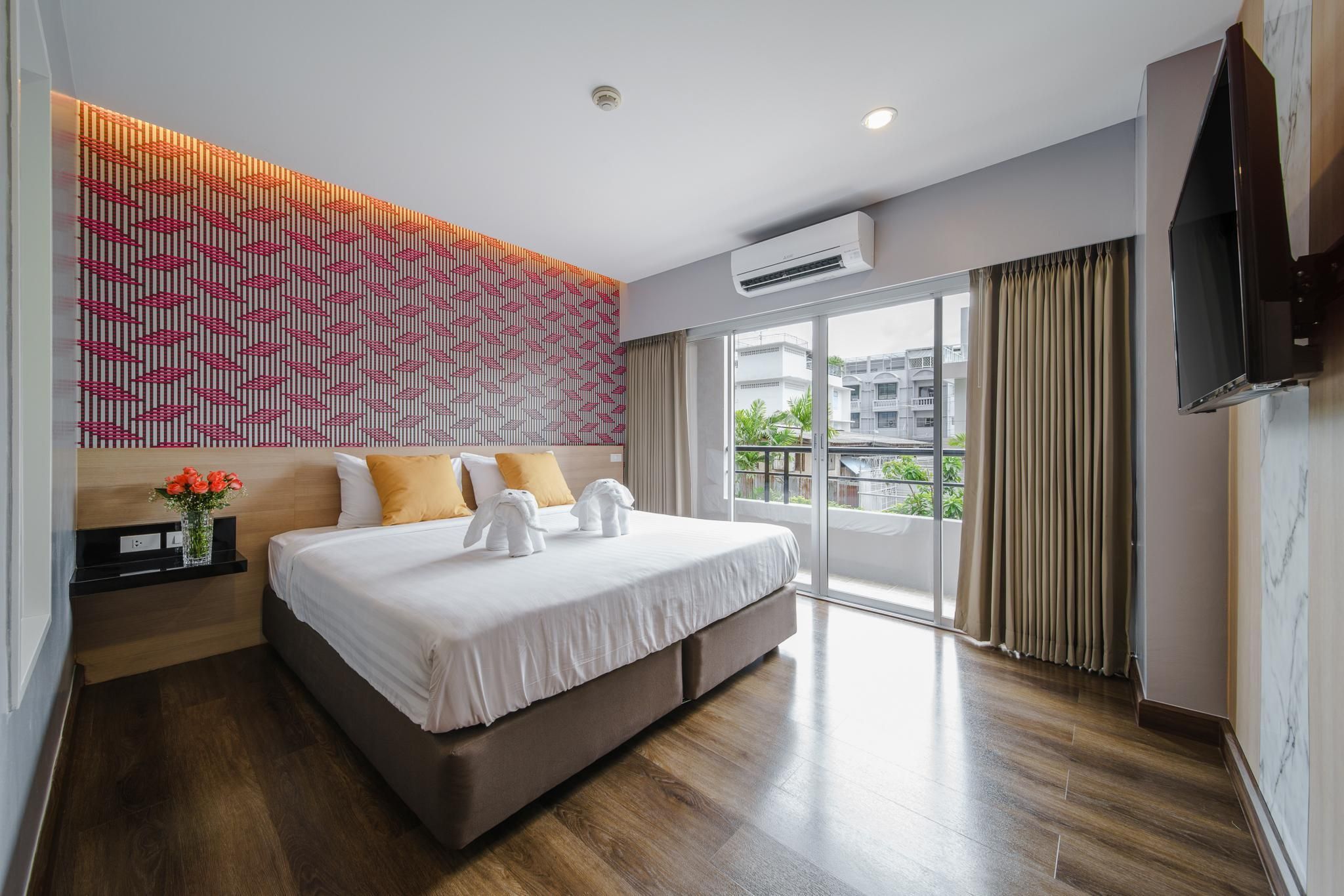 Season Place Hotel Deluxe King