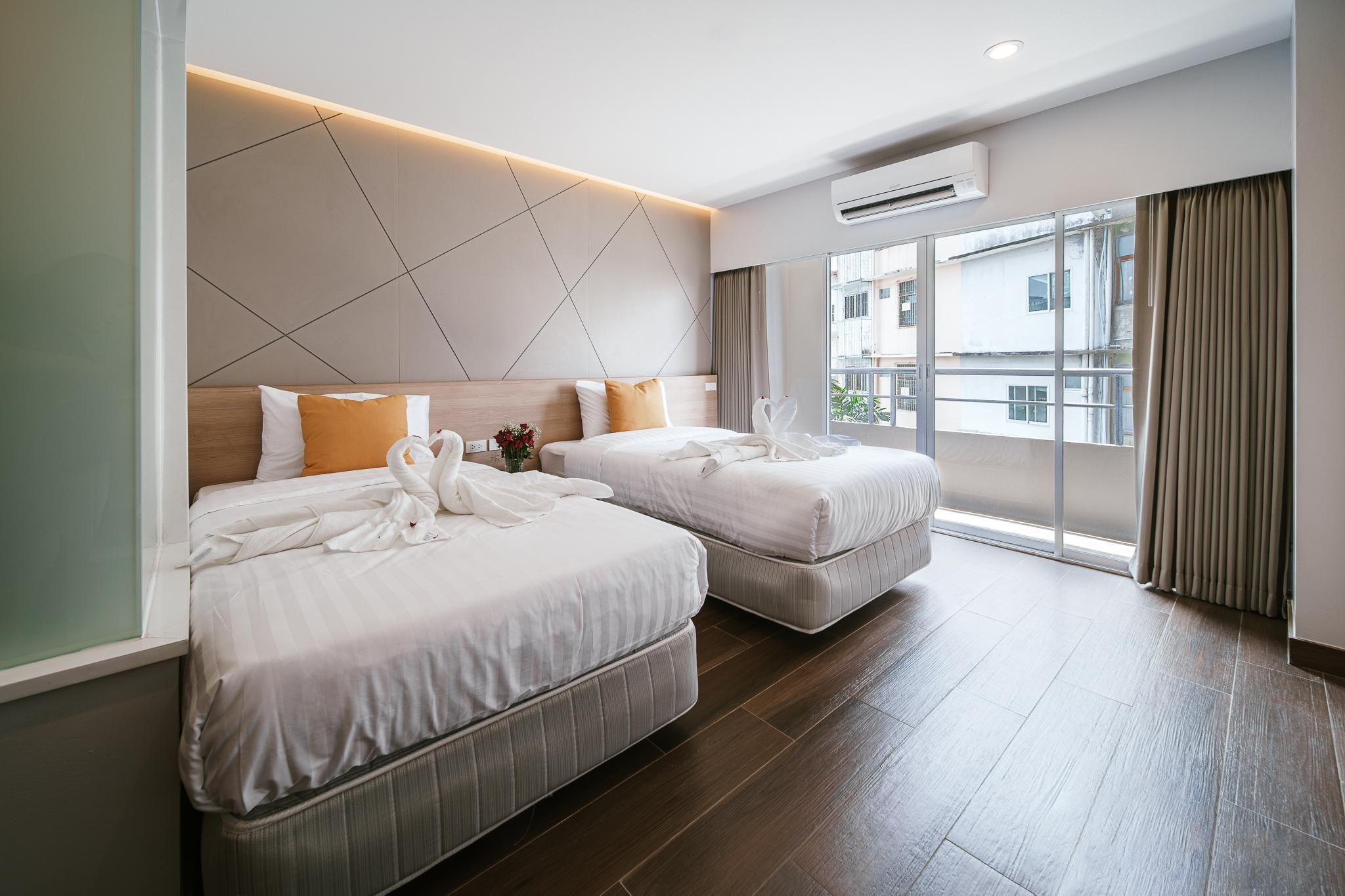 undefined Season Place Hotel 4