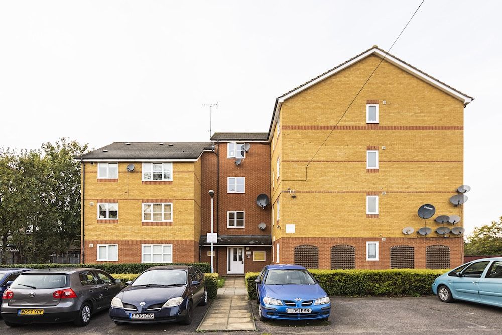 undefined Modern 2 Bedroom Lewisham Apartment 2