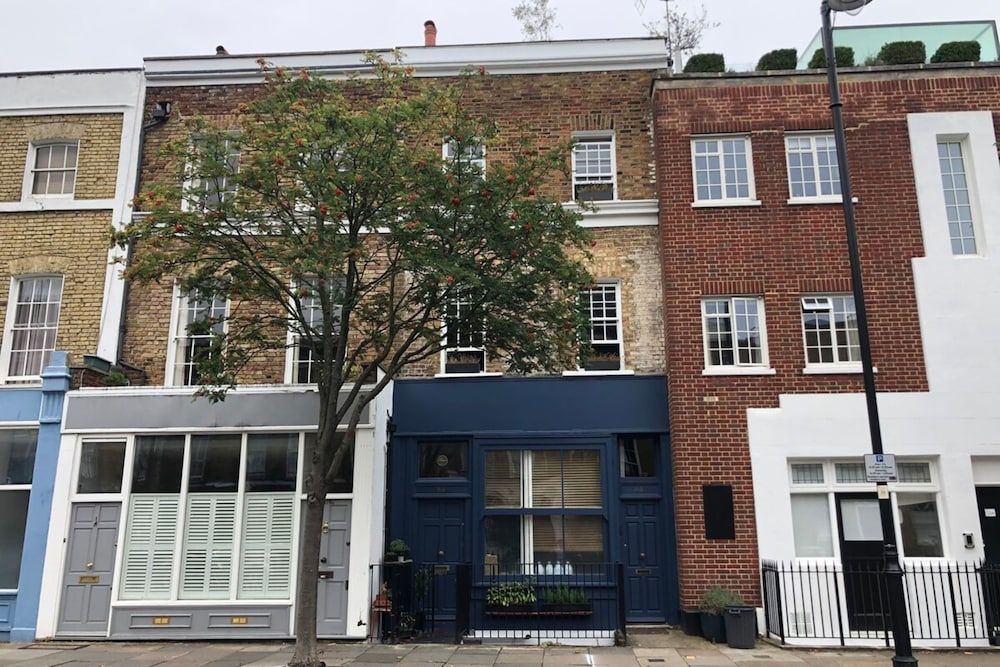 undefined Stylish and Spacious Apartment With Terrace 3