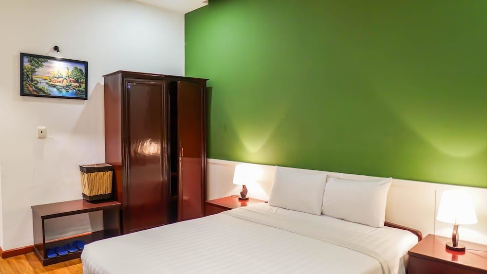 7s Hotel An Phú Central Premium Double Room 3