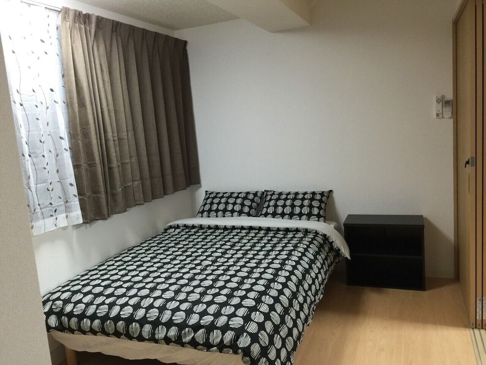 3F 2 Bedrooms 2 Bathrooms Apartment