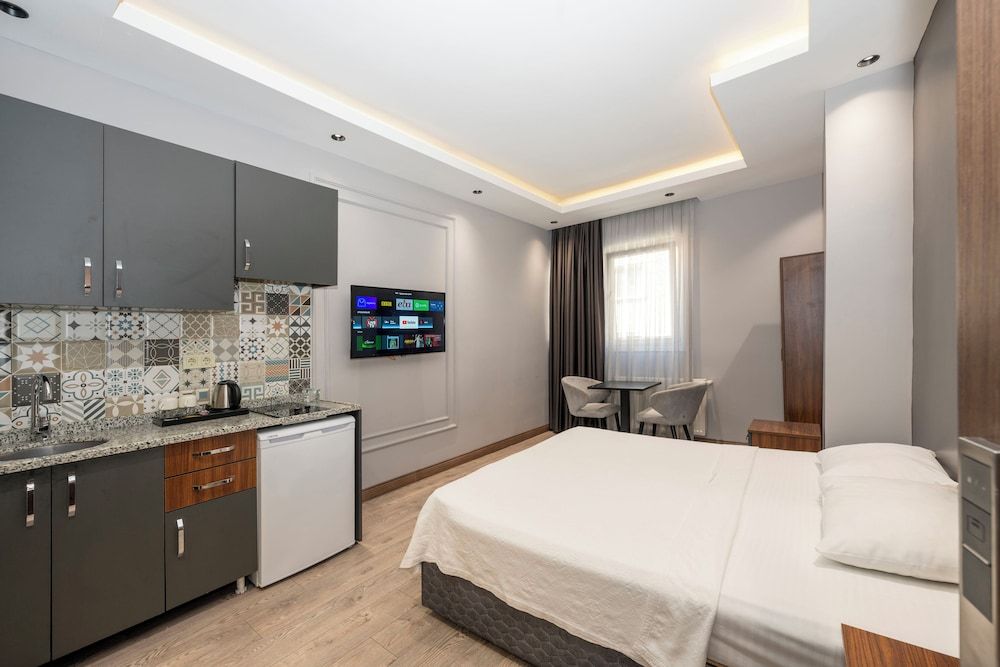 undefined Comfort Suites Hotel 2