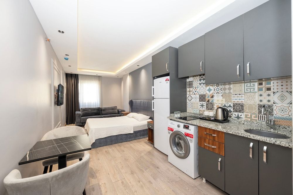 Comfort Suites Hotel Exclusive Studio 6