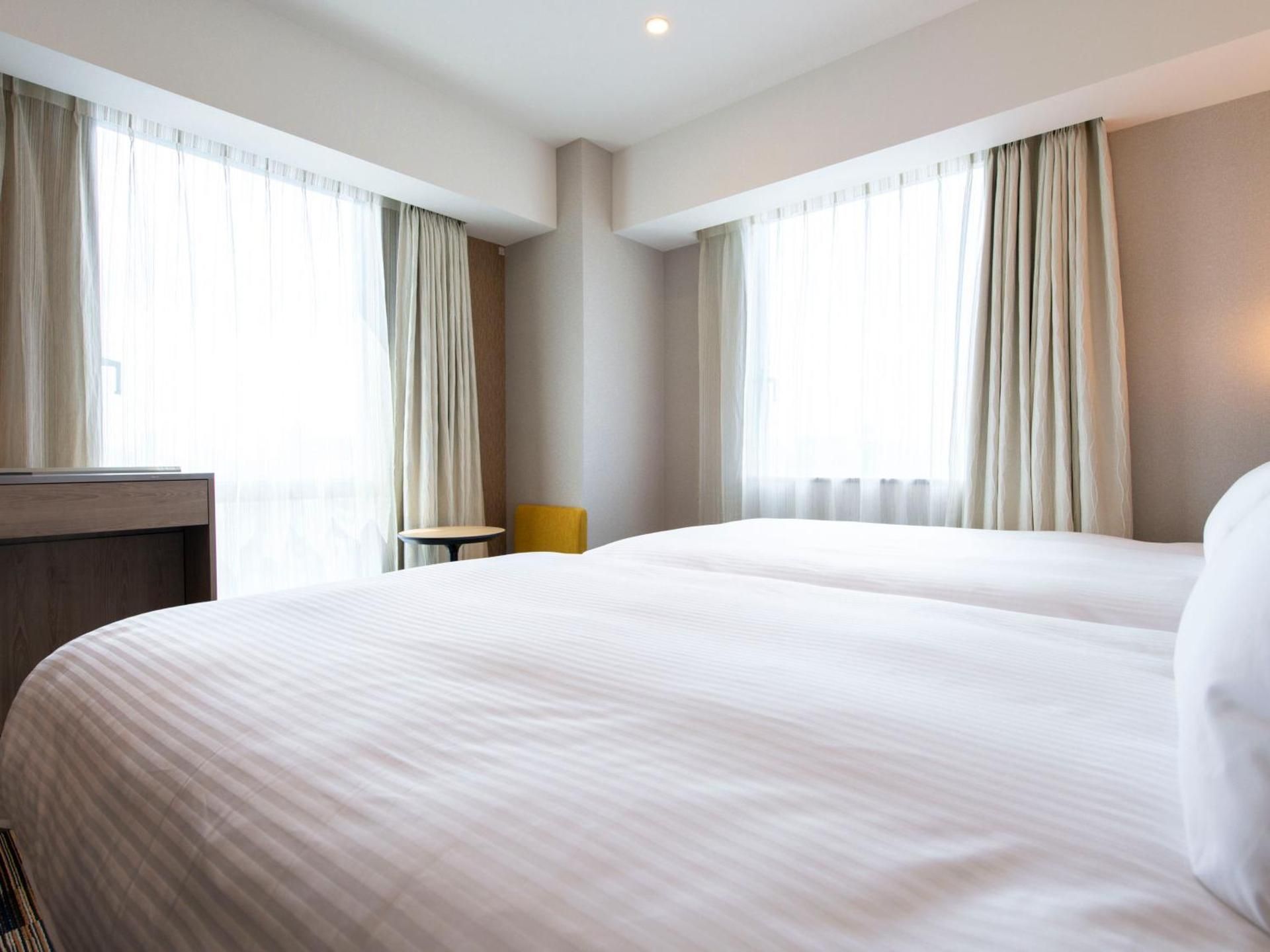 Corner Twin Room A